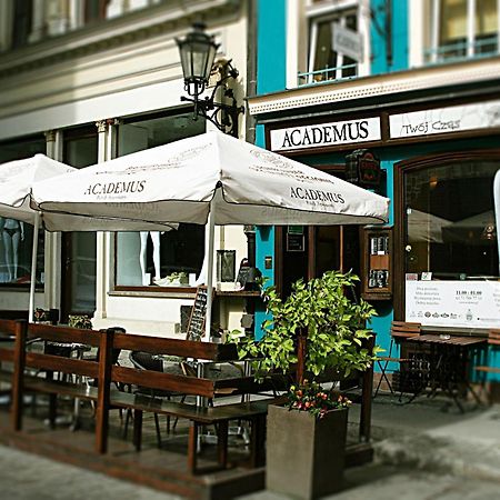 Academus Pub & Guest House Vratislav Exteriér fotografie