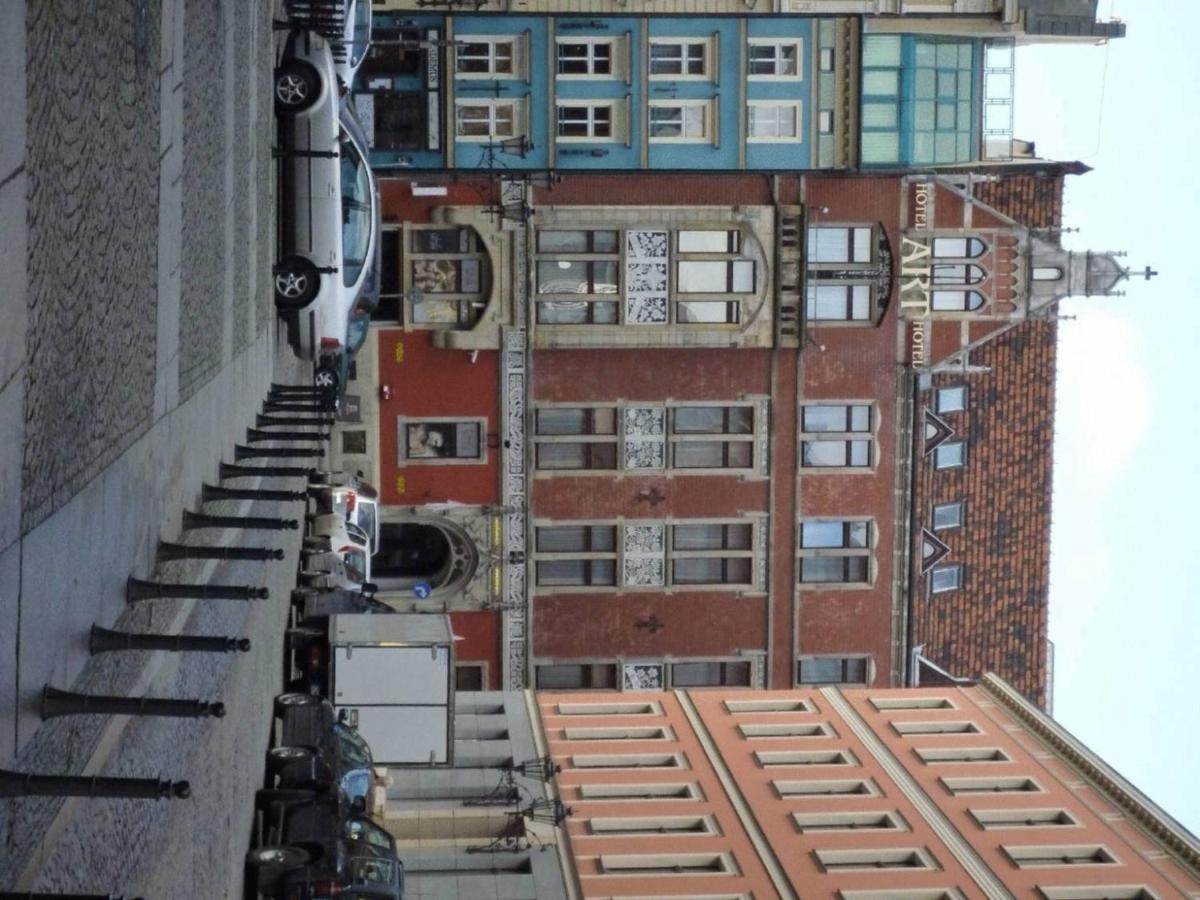 Academus Pub & Guest House Vratislav Exteriér fotografie